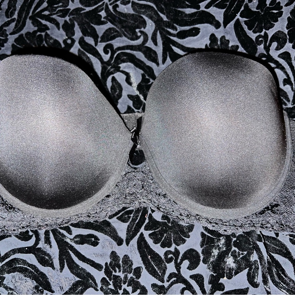 𝔹𝕃𝔸ℂ𝕂 𝕊𝕋ℝ𝔸ℙ𝕃𝔼𝕊𝕊 𝔹ℝ𝔸 - 𝕤𝕚𝕫𝕖 𝟛𝟞ℂ - 𝕁𝕖𝕫𝕖𝕓𝕖𝕝
